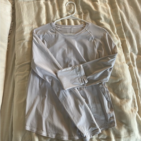 White lululemon top - Picture 2 of 4